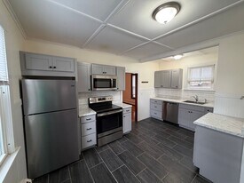 40 Cady St in North Adams, MA - Building Photo