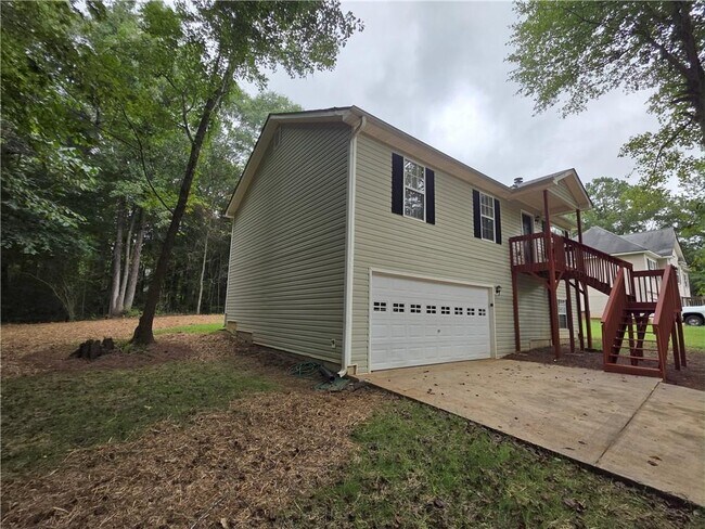 186 S Red Oak Way in Temple, GA - Building Photo - Building Photo