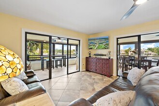 533 Oak Harbour Dr in Juno Beach, FL - Building Photo - Building Photo