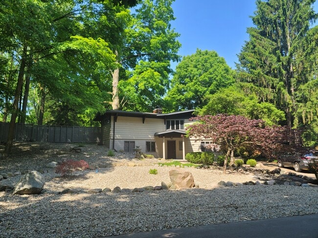 property at 4473 Maumee Dr