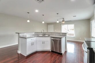 5206 S 11th Ave in Phoenix, AZ - Building Photo - Building Photo