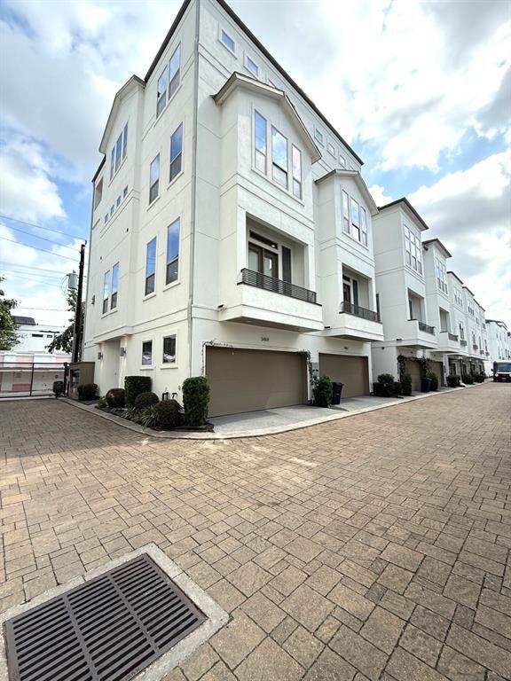 5469 Larkin St in Houston, TX - Building Photo - Building Photo