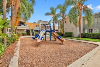 Villa Siena in Costa Mesa, CA - Building Photo - Building Photo