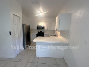 2731 NE 3rd Dr in Homestead, FL - Foto de edificio - Building Photo