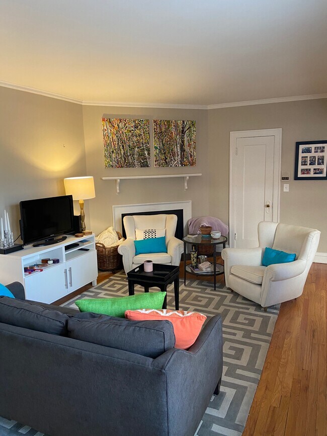 2326 N Lincoln Park W, Unit 4B in Chicago, IL - Foto de edificio - Building Photo