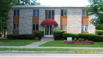 Dudley Court in Endicott, NY - Building Photo