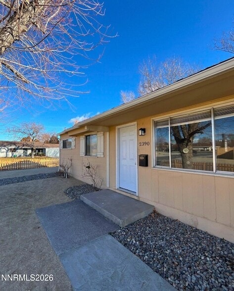 2390 Nelson Way in Sparks, NV - Building Photo - Building Photo