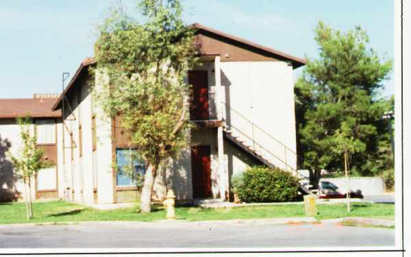 716 Pensacola Ln in Las Vegas, NV - Foto de edificio - Building Photo