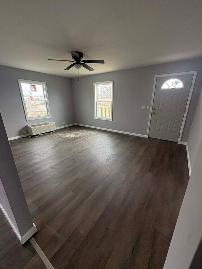 12324 Old Bowling Green Rd in Smiths Grove, KY - Building Photo - Building Photo