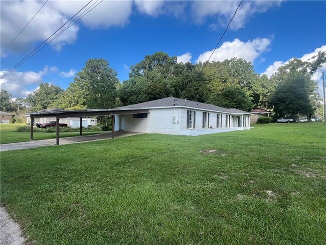 401 Alpine St in Chickasaw, AL - Building Photo - Building Photo