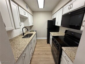 5315 Summerlin Rd in Ft. Myers, FL - Building Photo - Building Photo