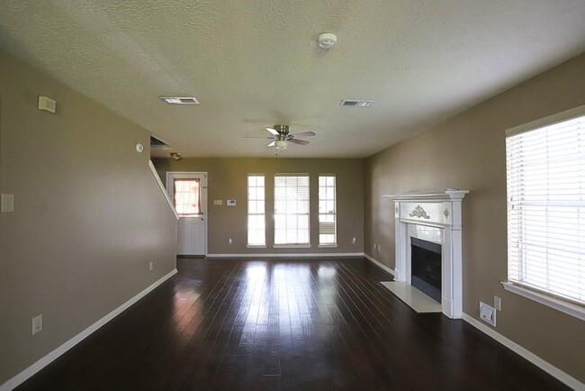 16922 Blue Mist Cir in Sugar Land, TX - Building Photo - Building Photo