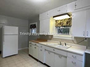 310 Spring Ave in Clarksburg, WV - Building Photo - Building Photo