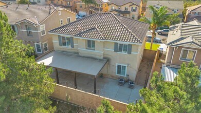 15696 Pecan Ln in Fontana, CA - Building Photo - Building Photo