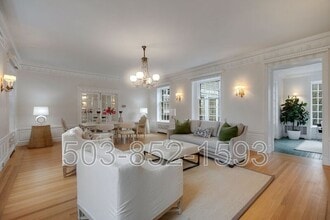 3707 SW 52nd Pl in Portland, OR - Building Photo - Building Photo