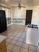 2627 N Mossman Dr in Farmington, NM - Building Photo - Building Photo