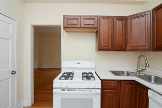 2347 W 24th Pl, Unit G06C in Chicago, IL - Foto de edificio - Building Photo