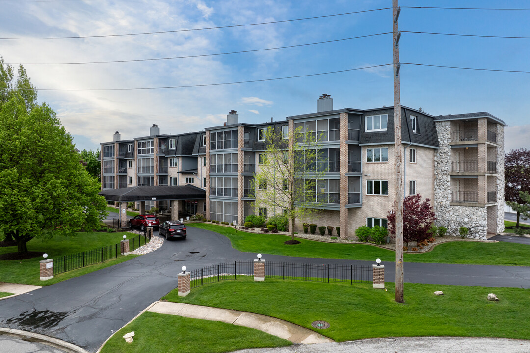 Park Ridge Condominiums in Munster, IN - Building Photo
