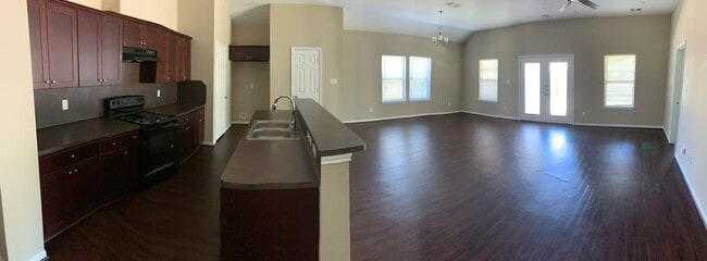 21518 Little Wolf Dr in Crosby, TX - Building Photo - Building Photo