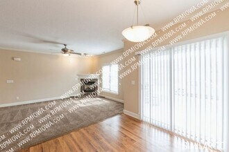 14105 Airline Ave in Urbandale, IA - Building Photo - Building Photo