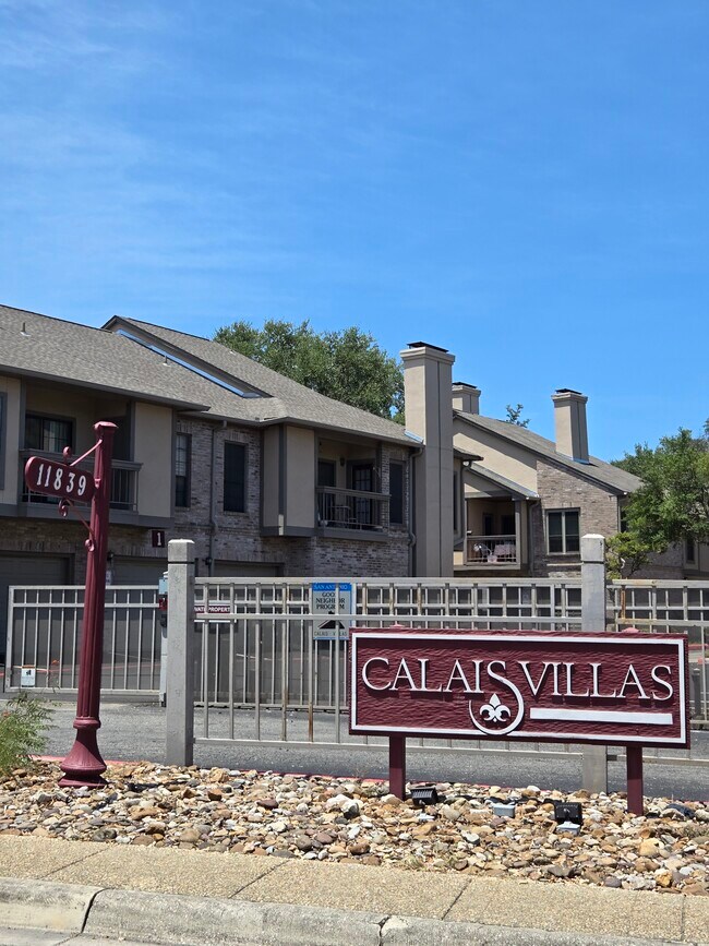 11839 Parliament St in San Antonio, TX - Foto de edificio - Building Photo