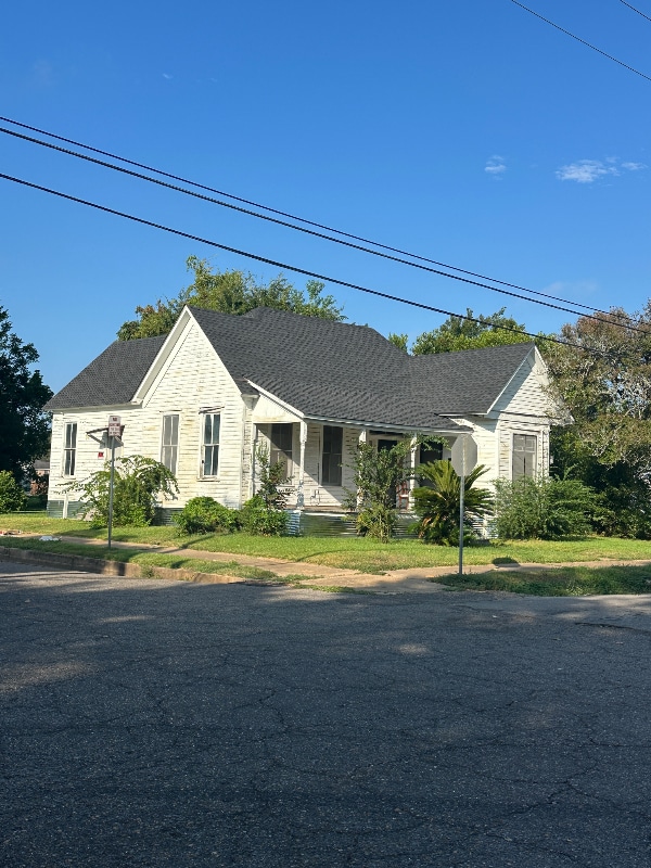 property at 30 16th St
