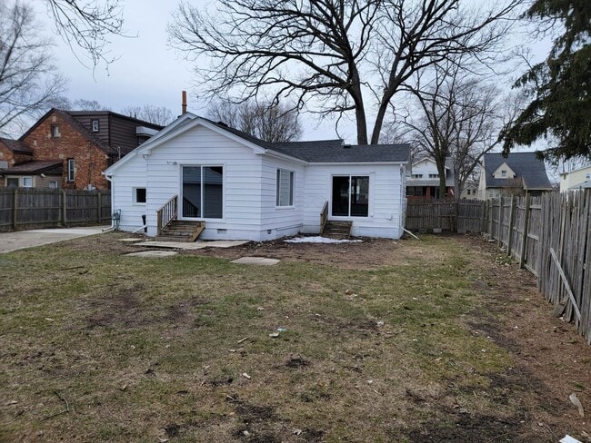 19174 Centralia in Redford, MI - Building Photo - Building Photo