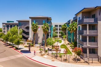 CIRQ 44 in Phoenix, AZ - Building Photo - Building Photo