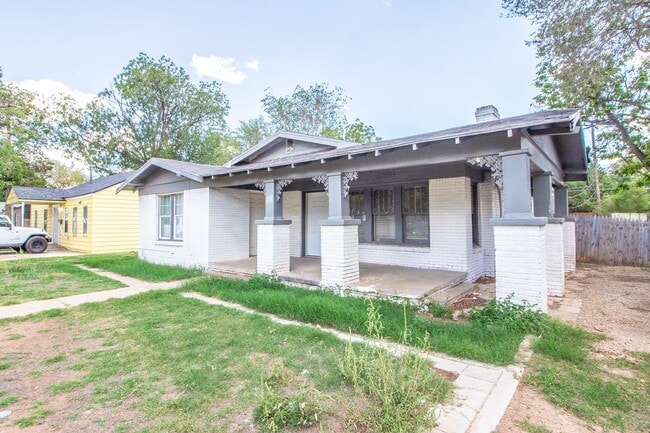 1911 22nd St in Lubbock, TX - Building Photo - Building Photo