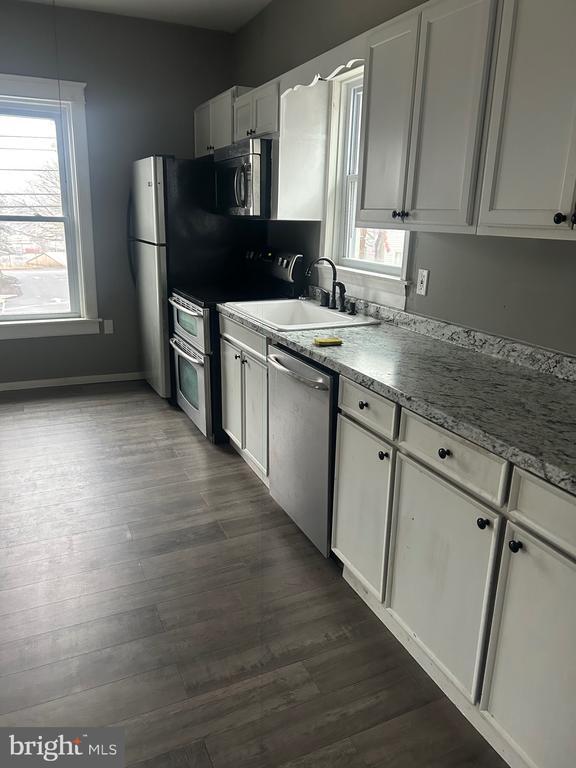 property at 17 N Main St