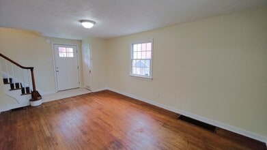 1837 Pioneer Ave in Pittsburgh, PA - Building Photo - Building Photo
