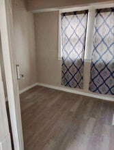 613 SW Lincoln St in Topeka, KS - Building Photo - Building Photo