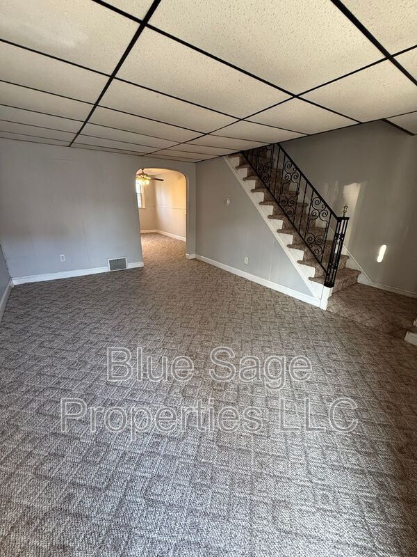 37 Concord Rd in Darby, PA - Building Photo - Building Photo