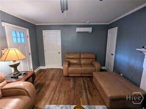 614 E 37th St in Savannah, GA - Building Photo - Building Photo