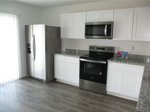 2125 Pesuna Dr in Bullhead City, AZ - Building Photo - Building Photo