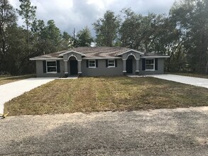 1230 W Evergreen Dr in Citrus Springs, FL - Building Photo - Building Photo