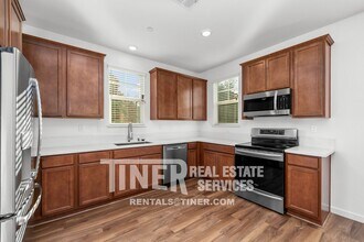 220 Cinema St in Sacramento, CA - Building Photo - Building Photo