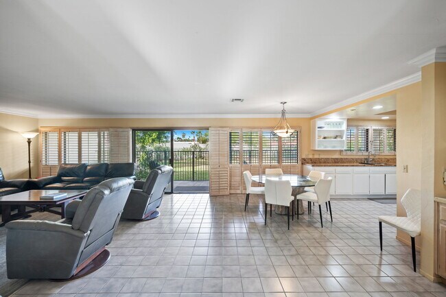 property at 78990 Bayside Ct