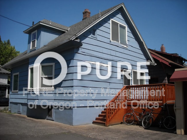 property at 1420 SE 40th Ave