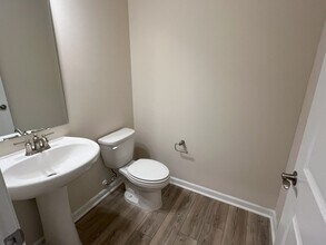 1501 Rhodes Pond St in Wendell, NC - Building Photo - Building Photo