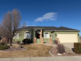 818 S 4425 W in Cedar City, UT - Building Photo