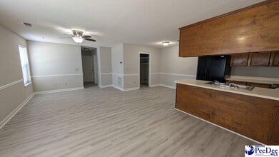 2013 2nd Loop Rd in Florence, SC - Building Photo - Building Photo