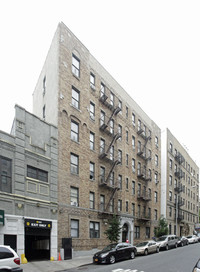 560-562 W 174th St in New York, NY - Foto de edificio - Building Photo