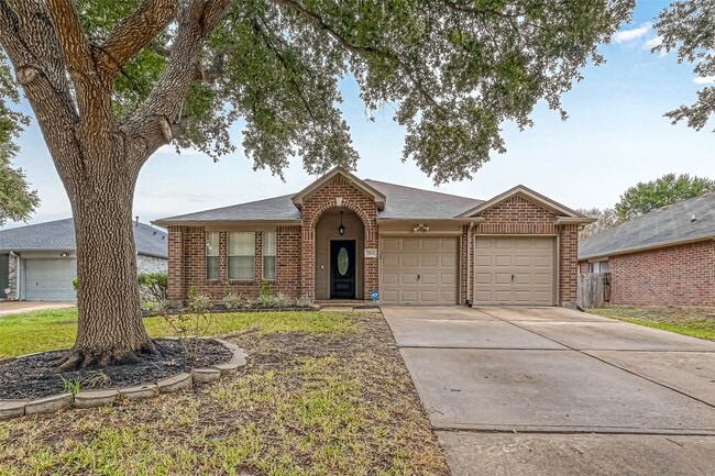 3914 Crystal Pass Ct