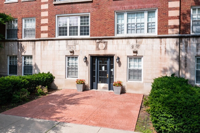 1000 Hinman in Evanston, IL - Foto de edificio - Building Photo