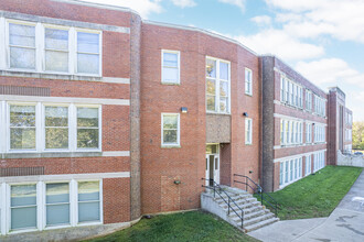 Bridgeport Apartments in Frankfort, KY - Building Photo - Building Photo