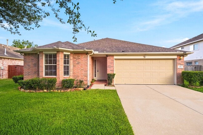 property at 6931 Hamilton Falls Ln