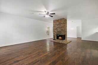 10 Rockridge Ct in Spring, TX - Building Photo - Building Photo