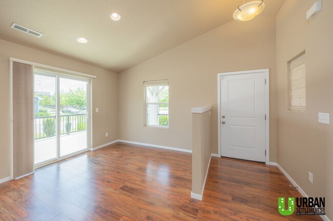 2112 W Summit Pkwy in Spokane, WA - Building Photo - Building Photo