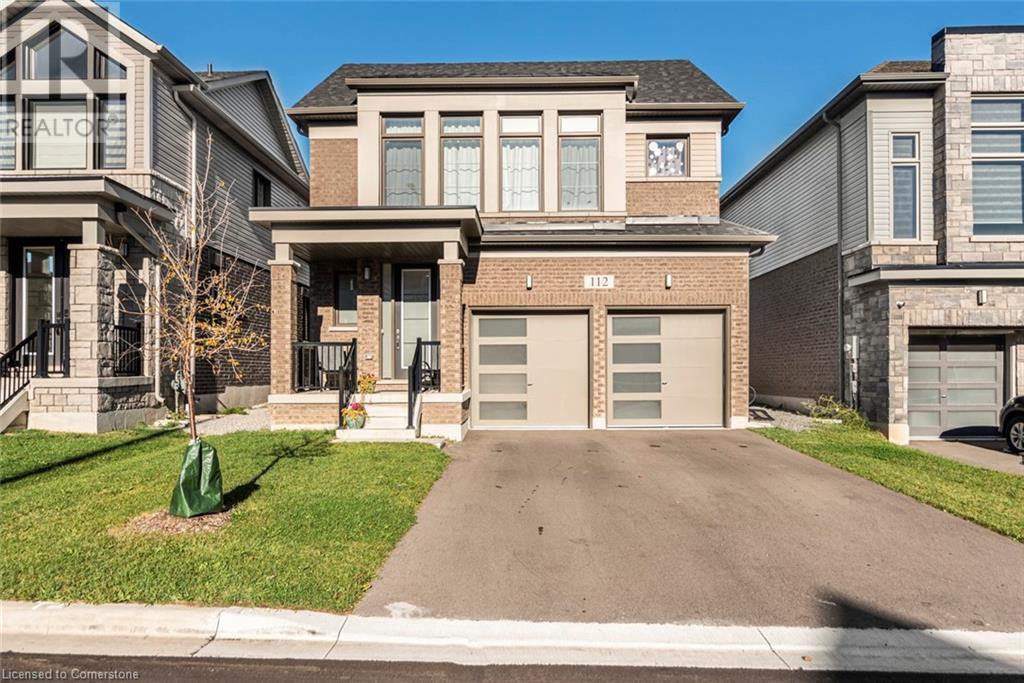 112 Fairey Cres in Hamilton, ON - Building Photo